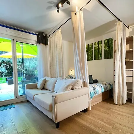 Evasion A Deux, Domaine Prestigieux, Jacuzzi Et Parking Prives, Piscine