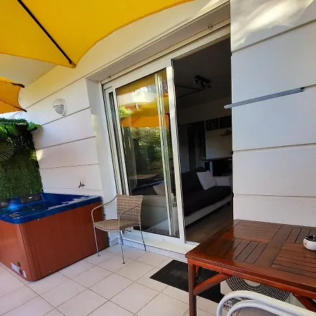 Evasion A Deux, Domaine Prestigieux, Jacuzzi Et Parking Prives, Piscine * Cannes